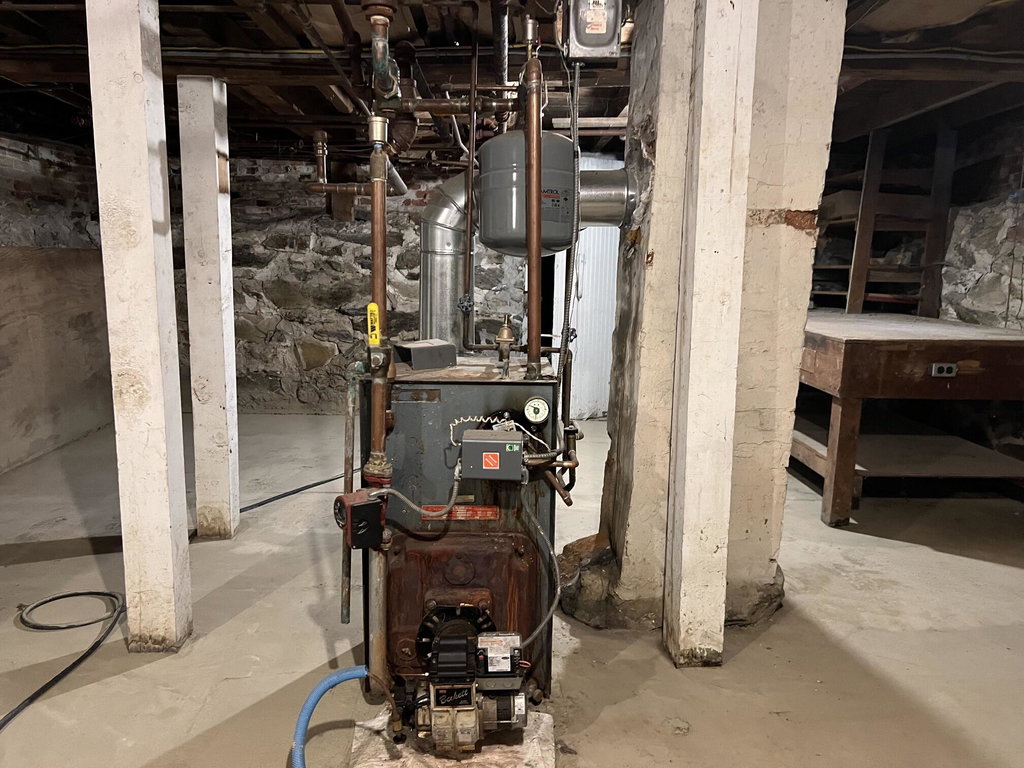 basement / heat system