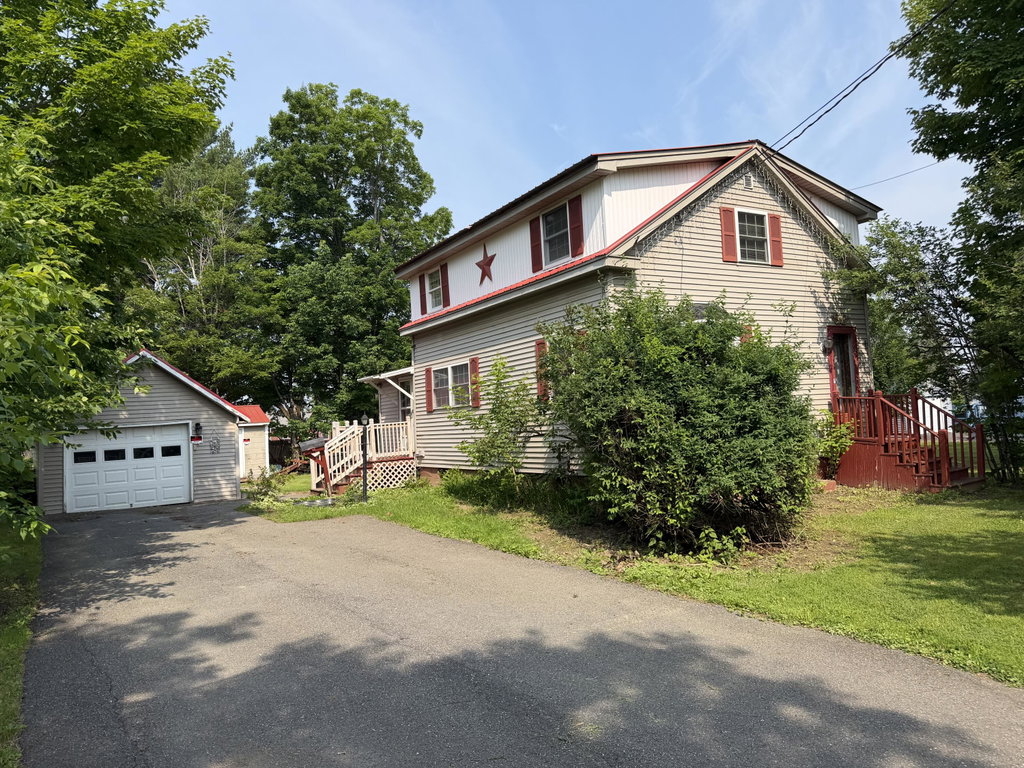 27 Delmont Street Presque Isle