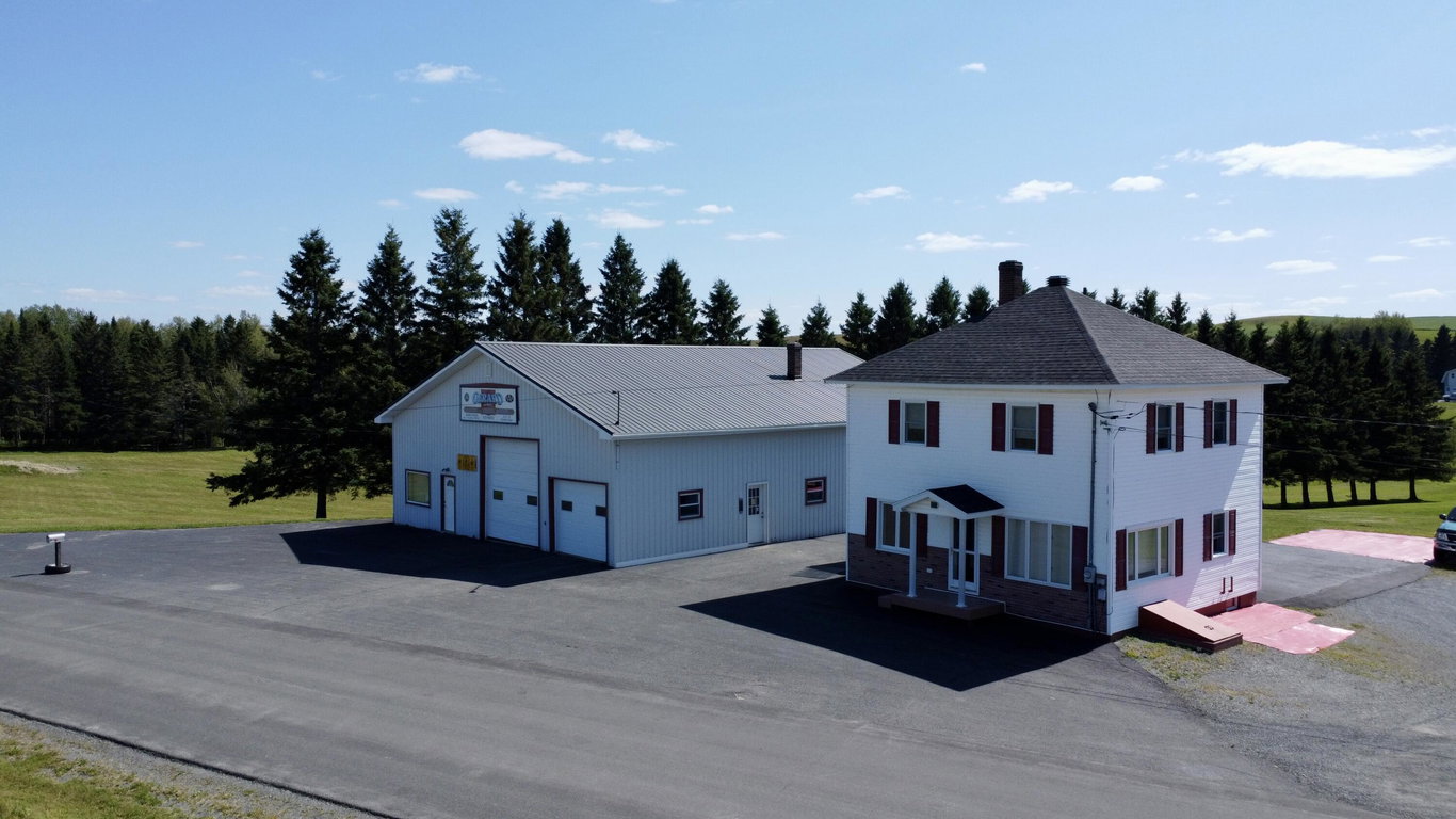 22 Brook Road Saint Agatha