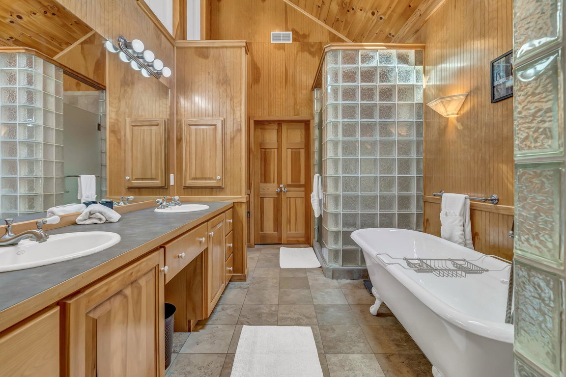 54-web-or-mls-195-branchview-dr