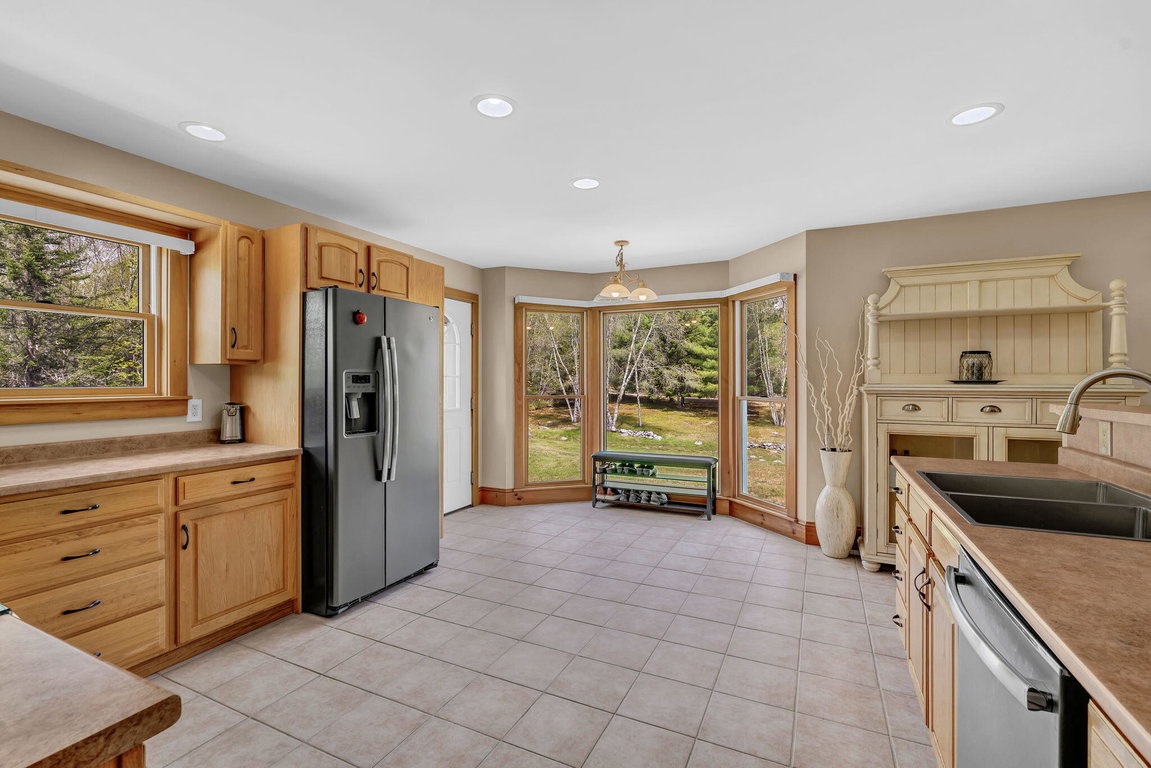 22-web-or-mls-167-twin-hill-rd