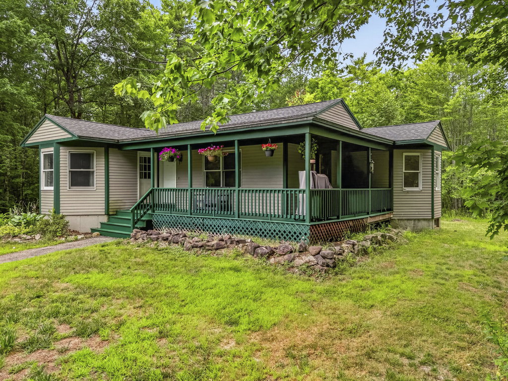 127 Little Falls Road Hollis