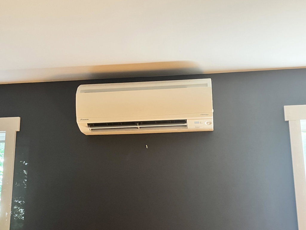 Heat pump in Primary Bedroom
