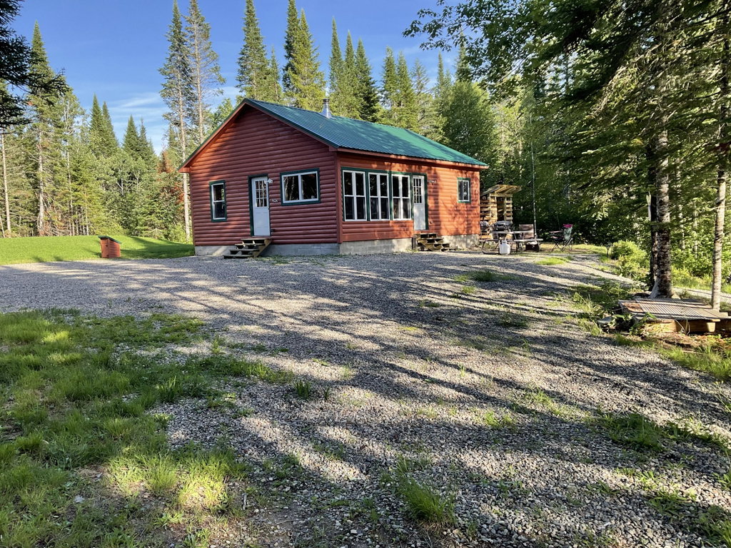 536 Mattakeunk Road Winn