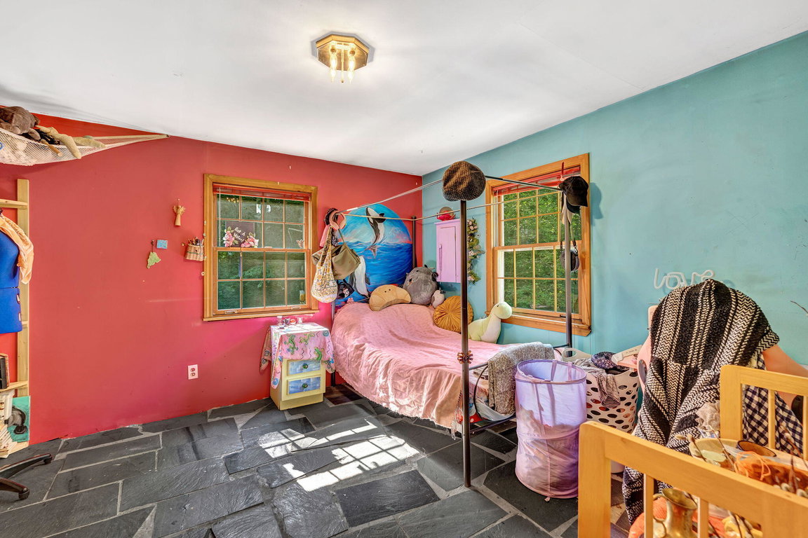 6-web-or-mls-26-wolf-cove-rd