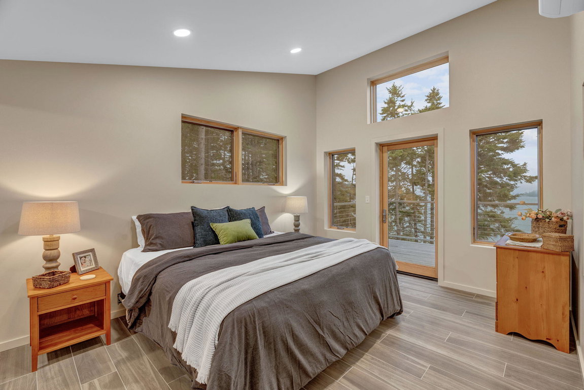 29-web-or-mls-59-island-view-dr