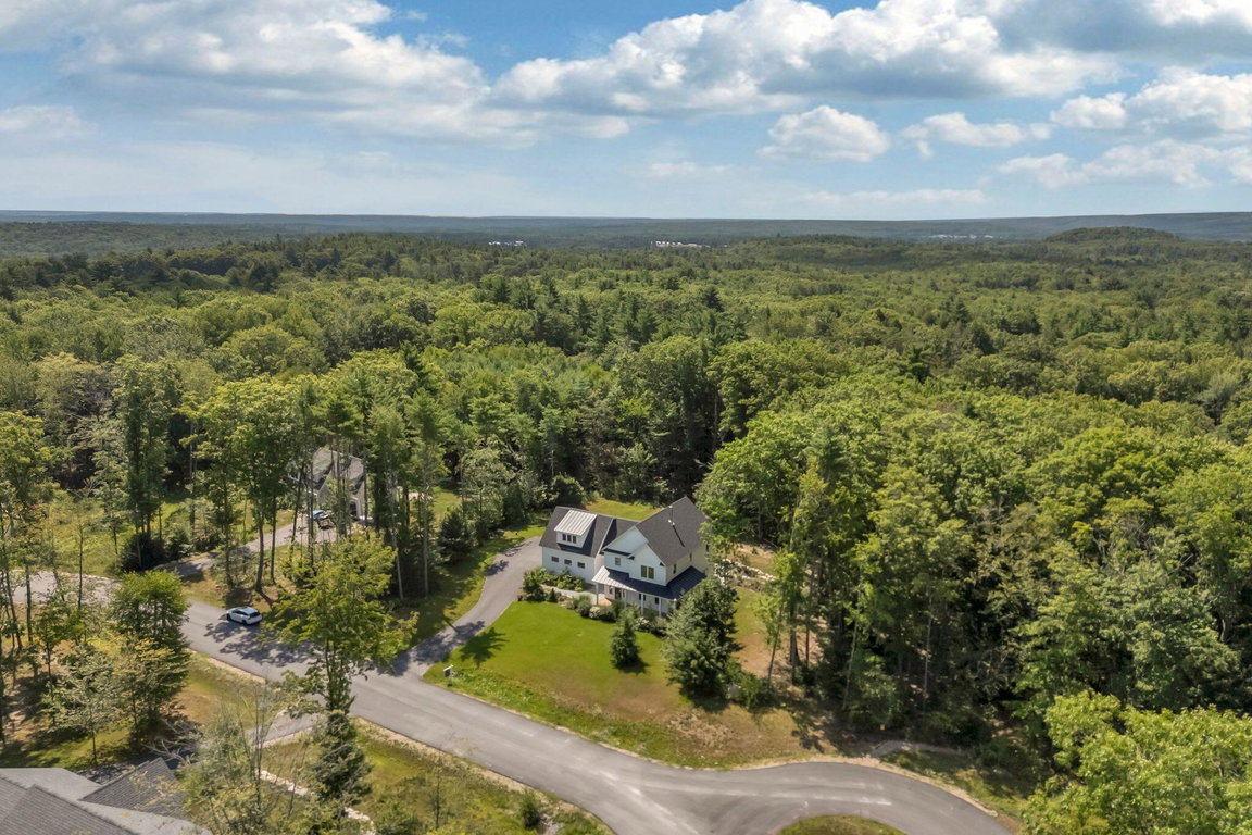46 Cortland Court Cumberland