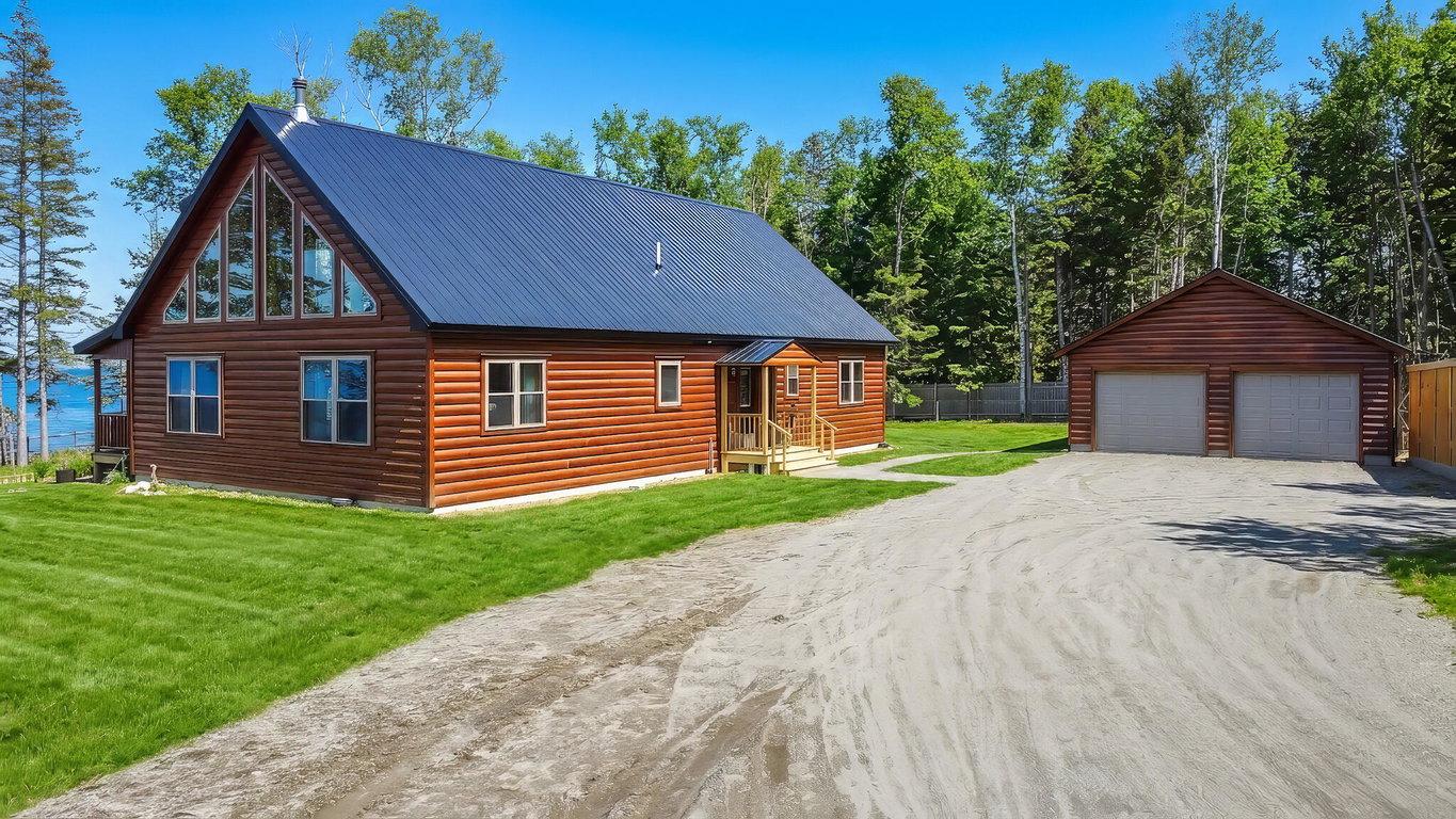 1590 Pripet Woods Lane Islesboro