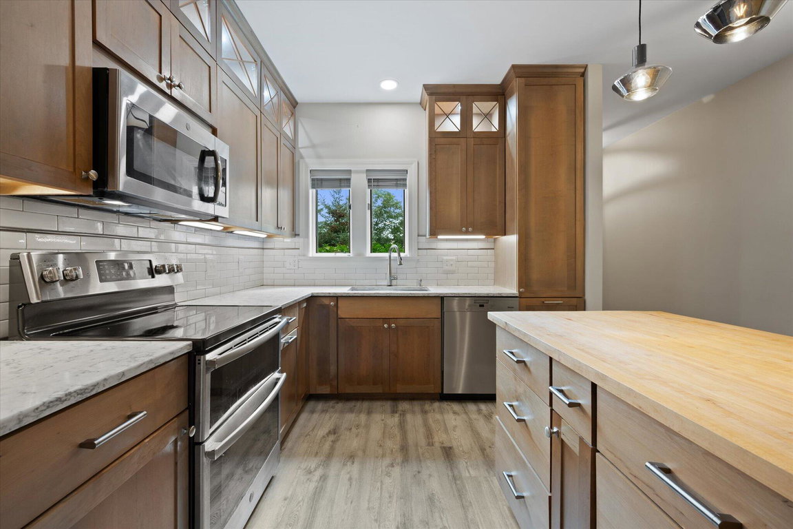 08-Kitchen