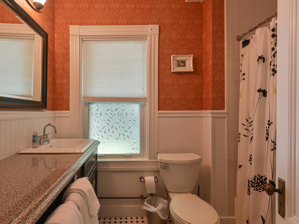Full Bath