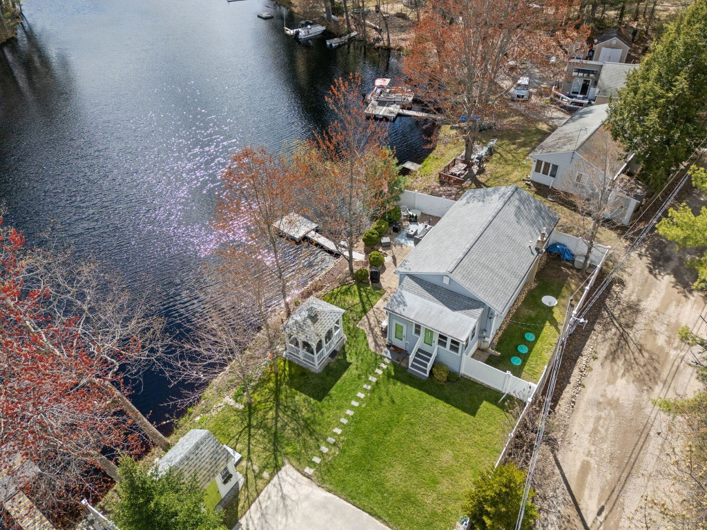 296 Wadleigh Pond Road Lyman
