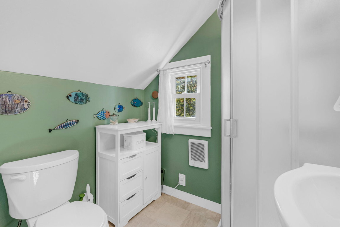6-web-or-mls-45-cromwell-harbor-rd