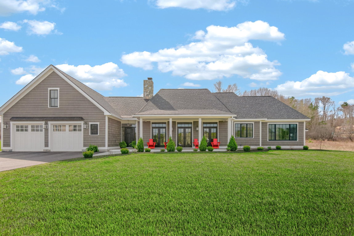 25 Daybreak Lane Cumberland