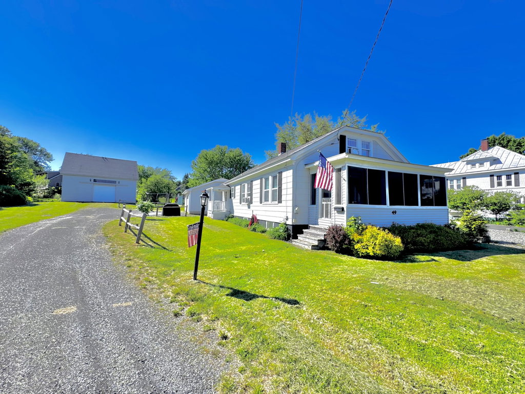 49 Cool Street Waterville