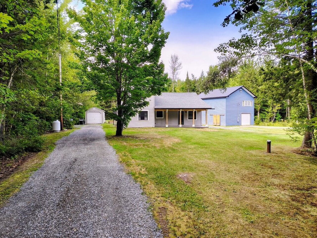 34 Lilly Drive Newport