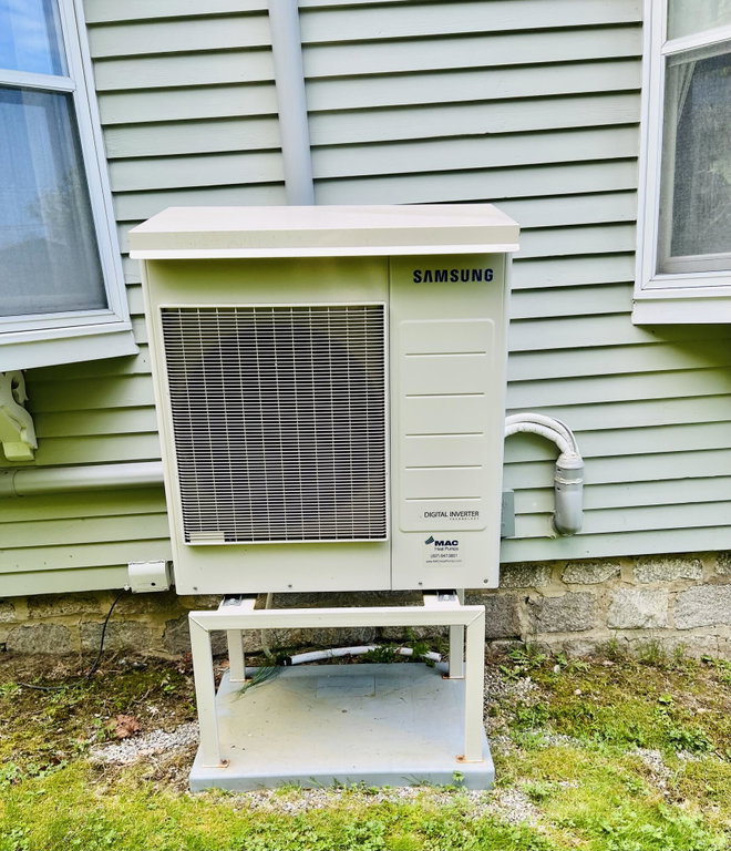 AC/Heat pump unit