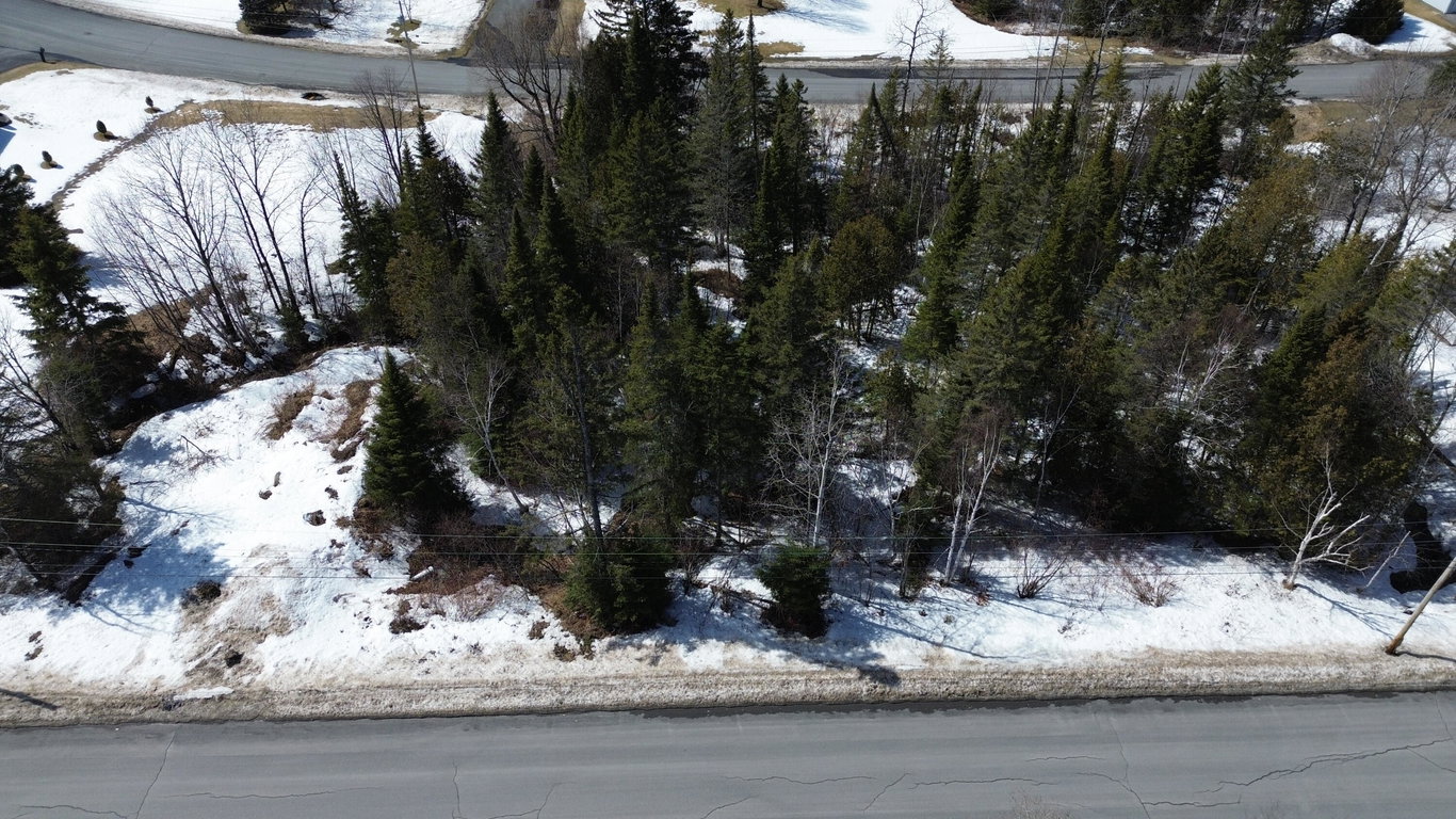 M9 L75D 21st Avenue Madawaska