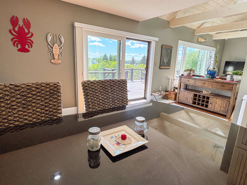 Cottage Eat-in Kitchen (2)