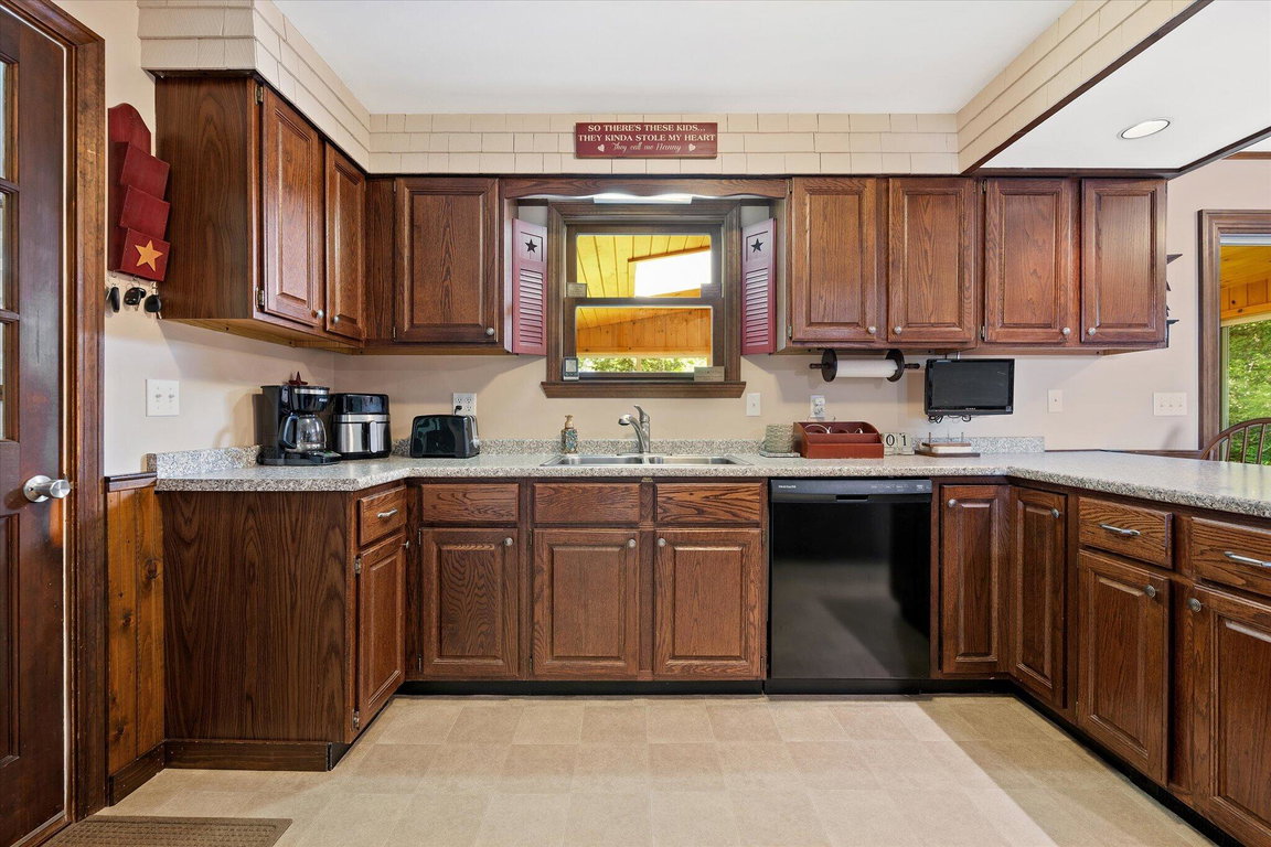 19-Kitchen