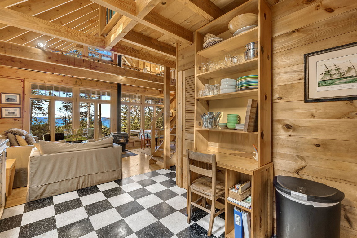 36-web-or-mls-11-colwell-ln