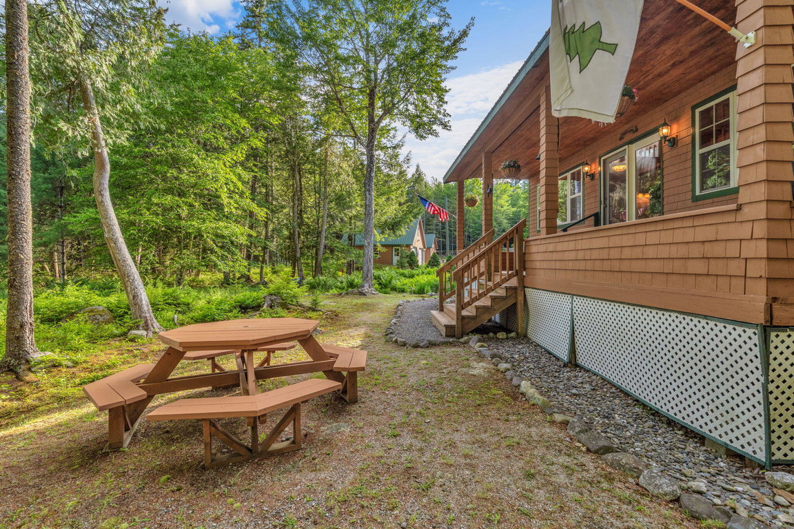 44-web-or-mls-22-benoits-way
