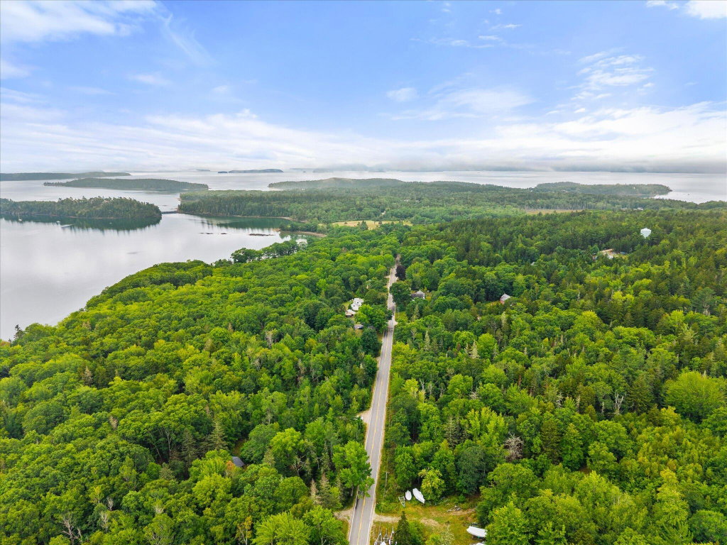 10-East Side Road
