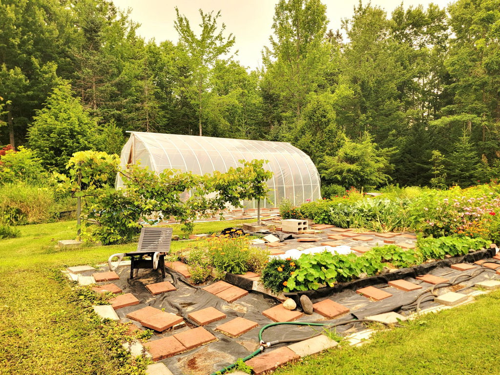 Extensive Gardens