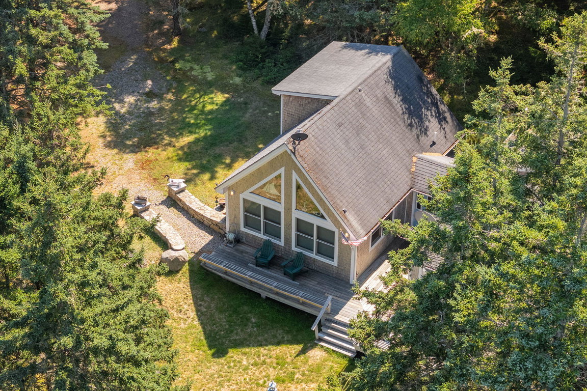 91-web-or-mls-142-e-point-rd