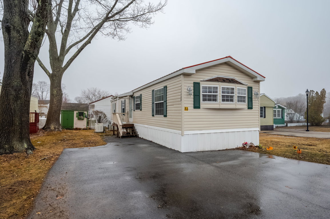 53 Blackberry Place Kittery