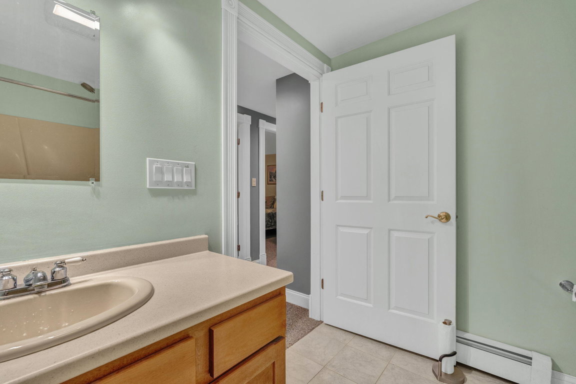 Basement- Full Bath