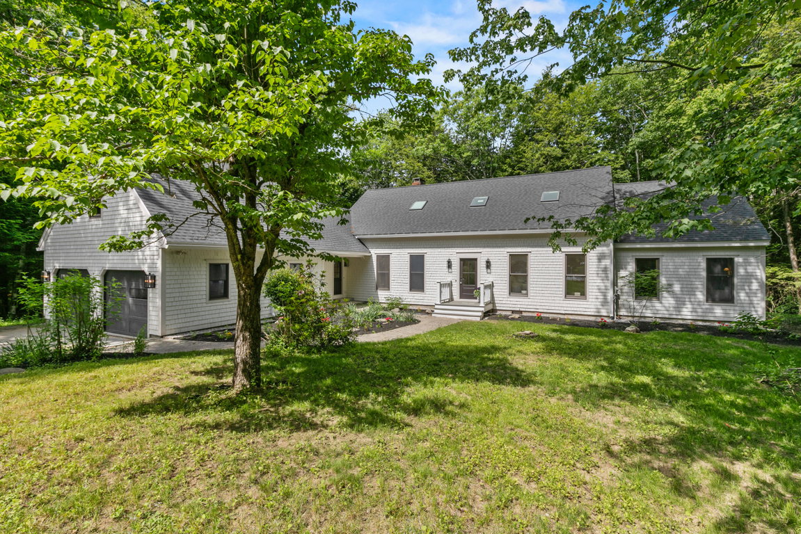 29 Pond Shore Drive Cumberland