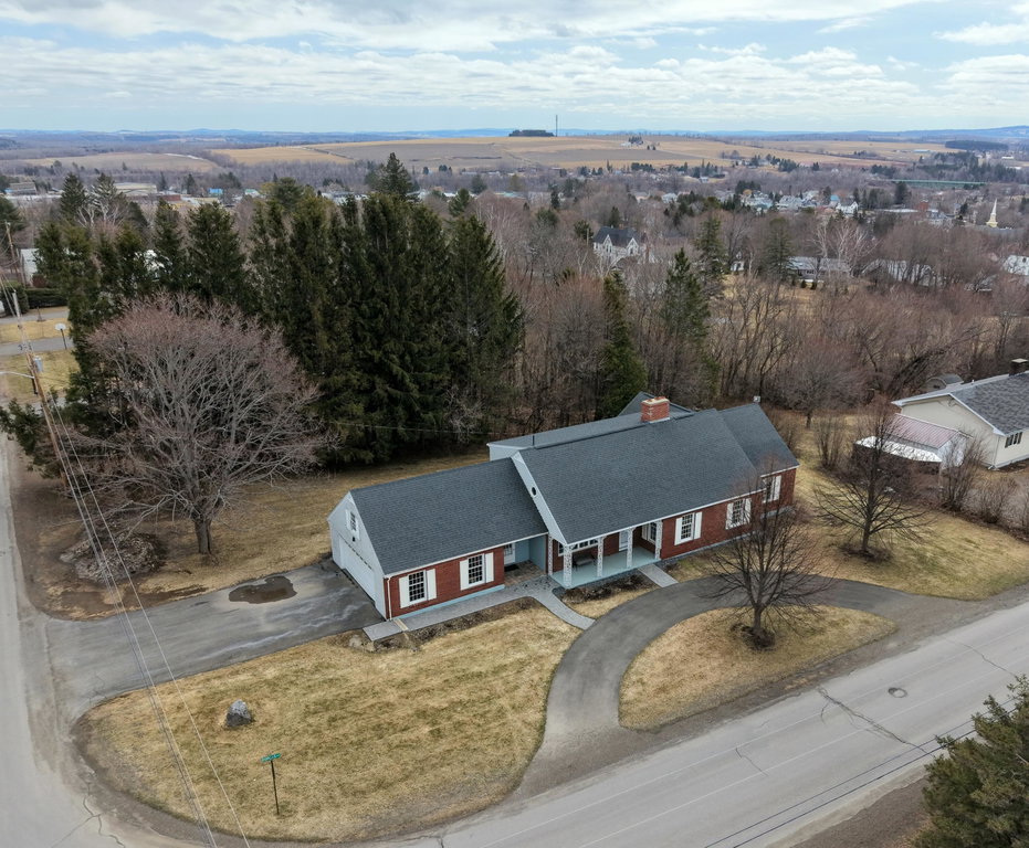 4 Dorcas Avenue Caribou