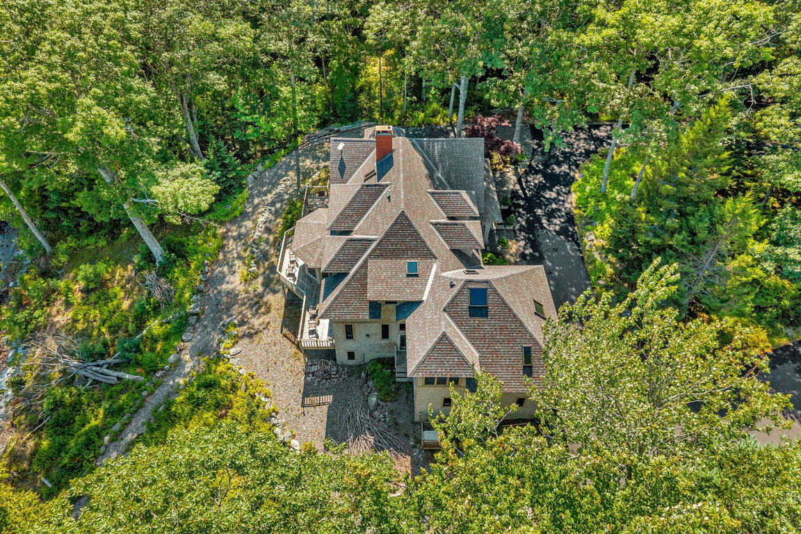 109-web-or-mls-1197-bay-rd