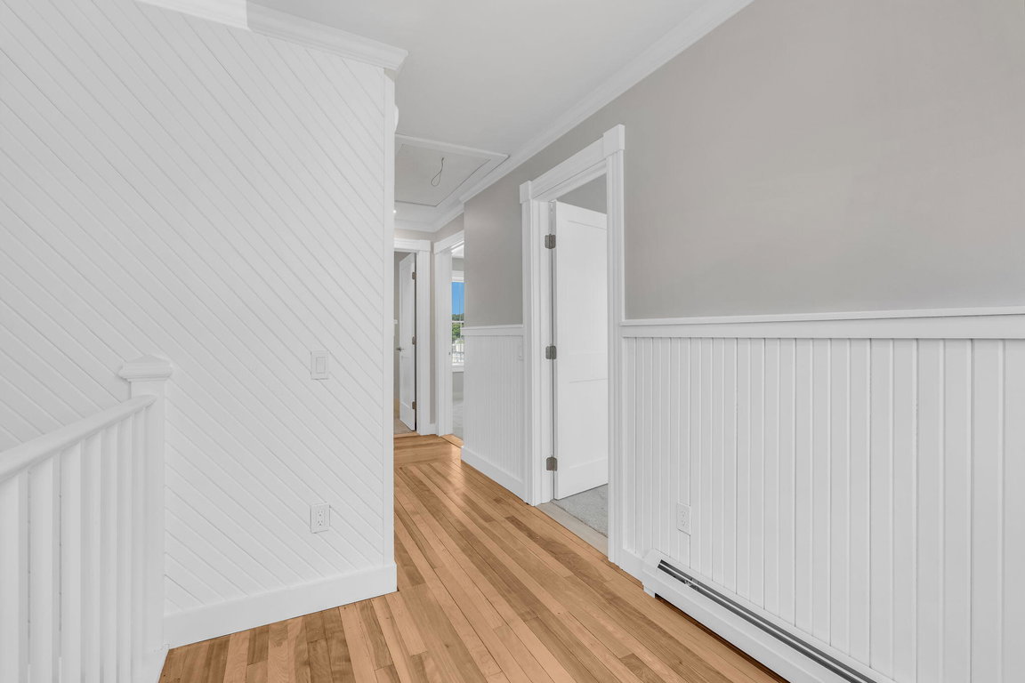 18-web-or-mls-54-greeley-ave