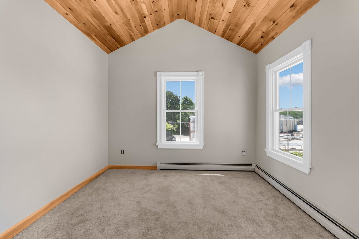 24-web-or-mls-54-greeley-ave
