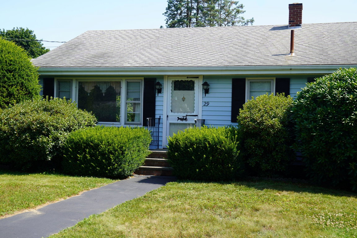 29 Hunnewell Road Scarborough