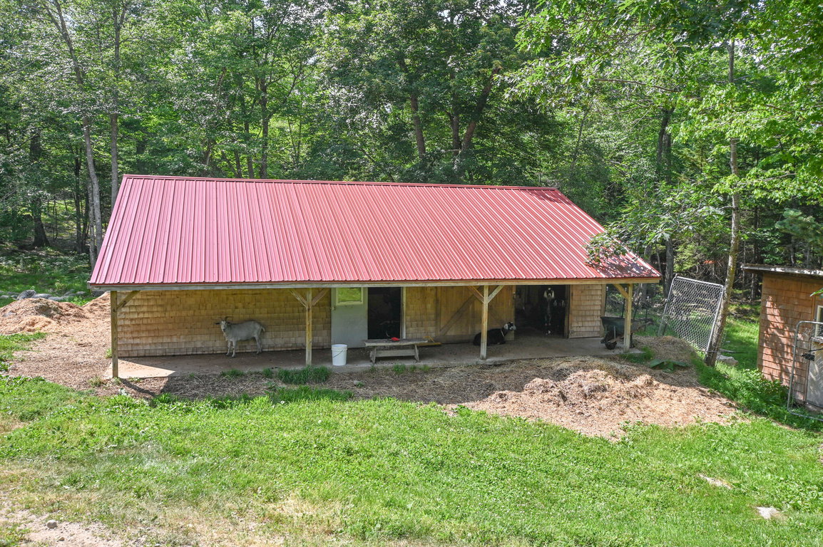 Barn