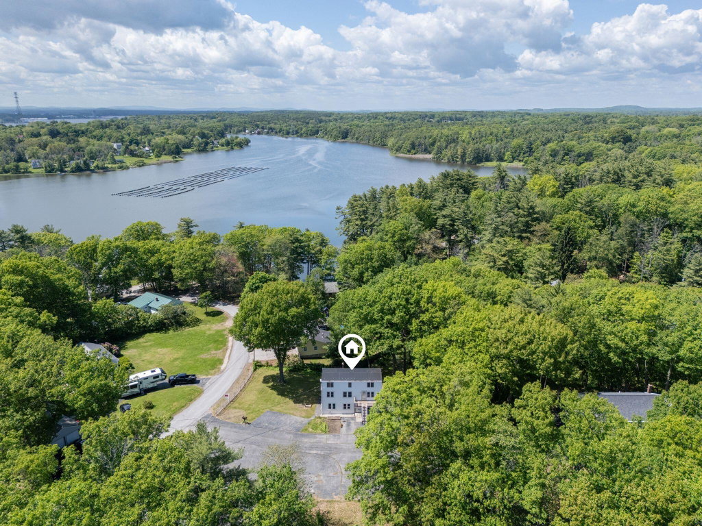 8-10 Bayview Lane Kittery