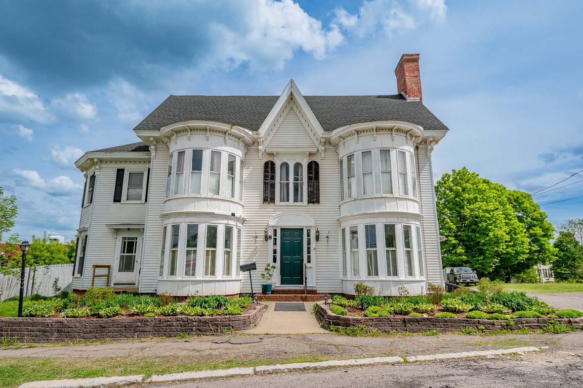 8 Monument Square Dover-Foxcroft