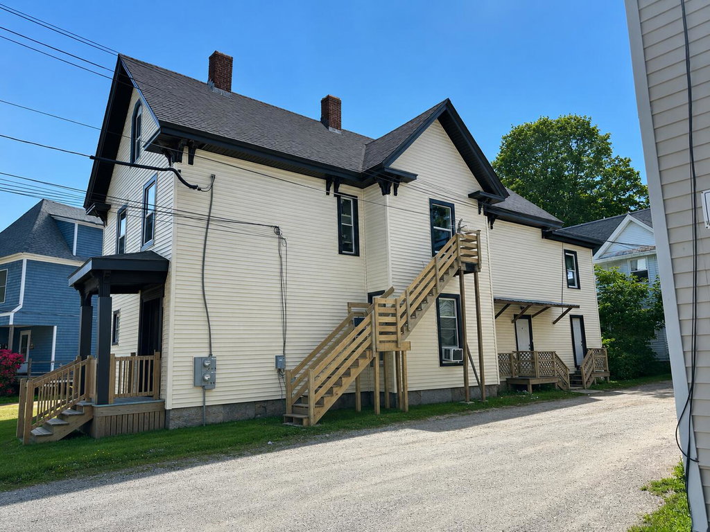 71 1st Street Bangor