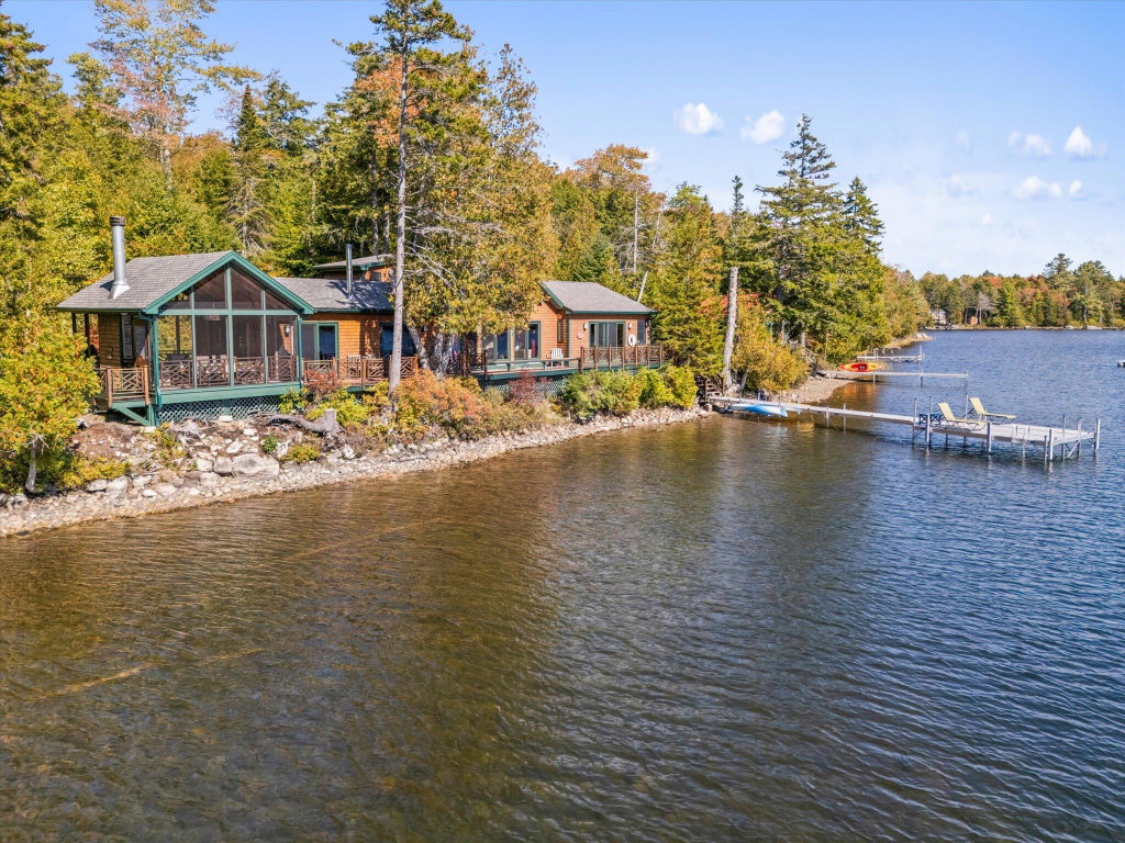 09-9 Outlet Cove Rd