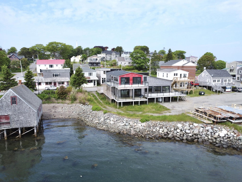 32 Water Street Lubec