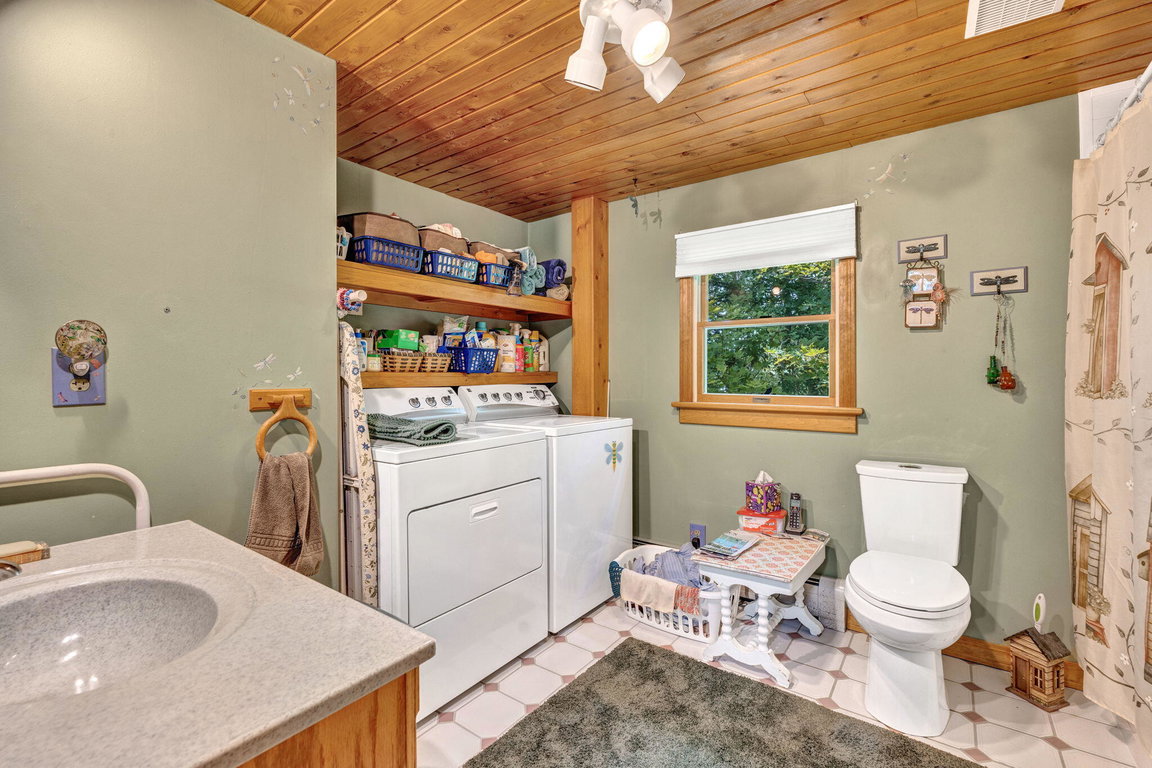 38-web-or-mls-293-scotts-neck-rd