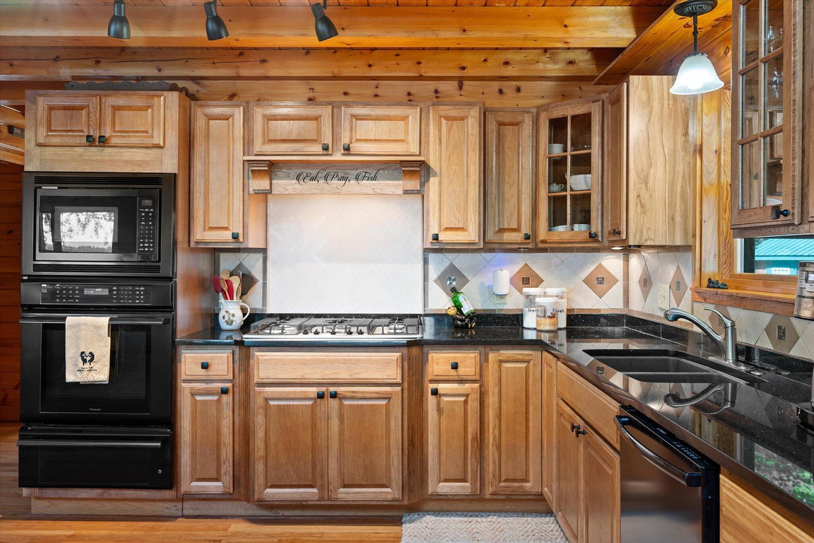 12-Kitchen