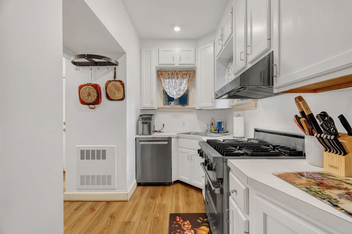 16-web-or-mls-11-high-st