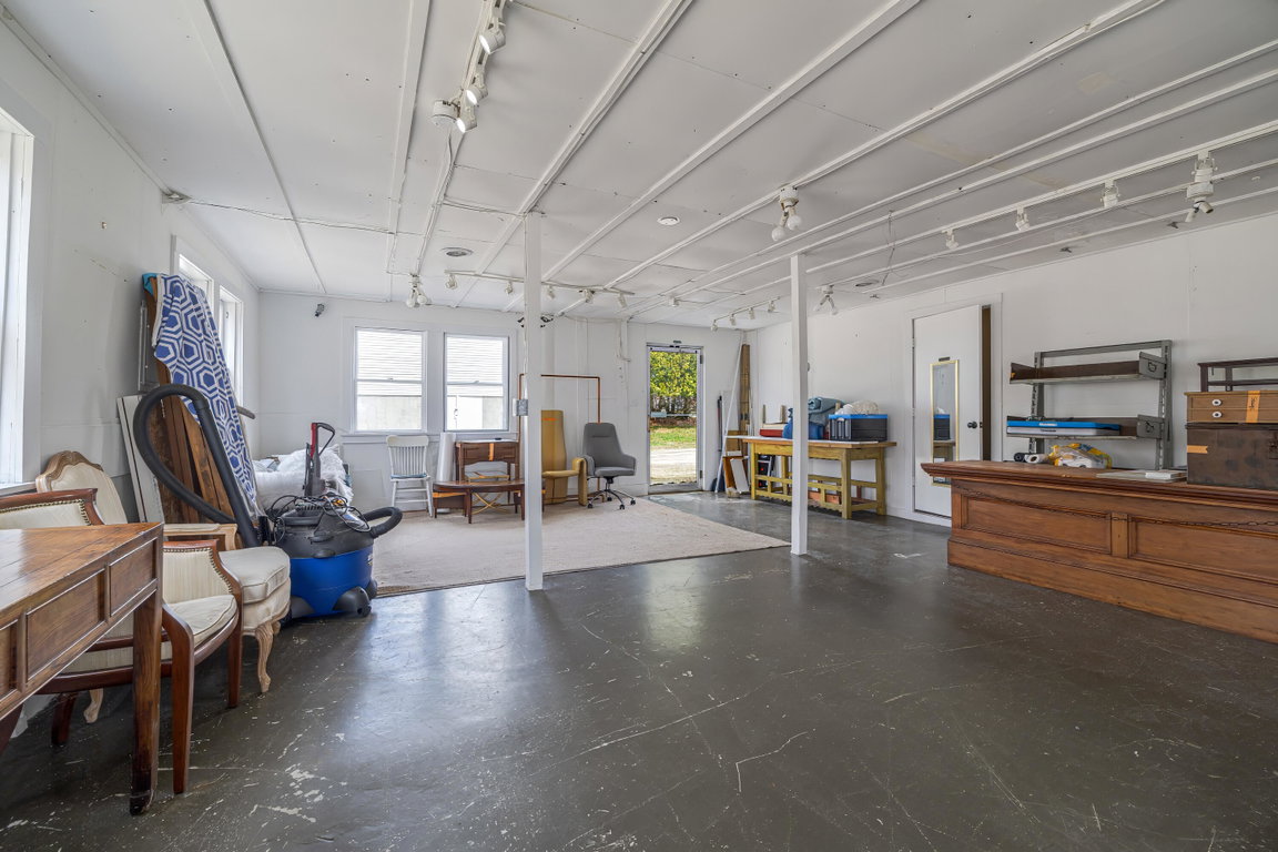 74-33-37 Water Street-DTP