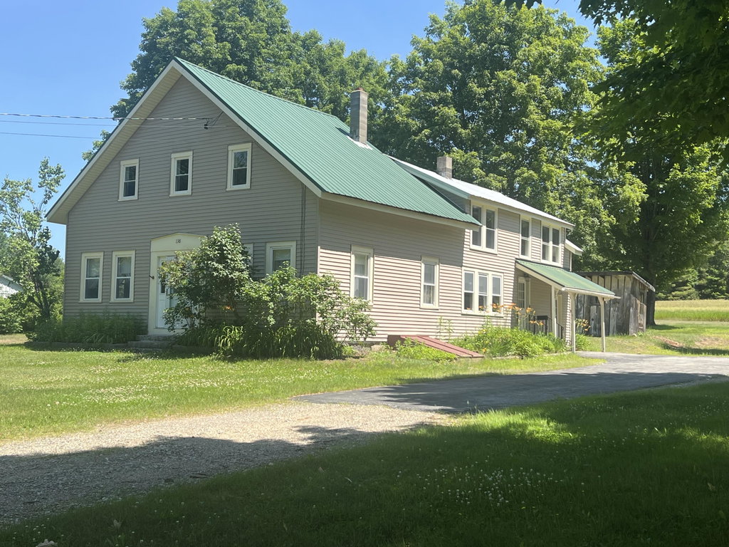 138 Flat Road Bethel