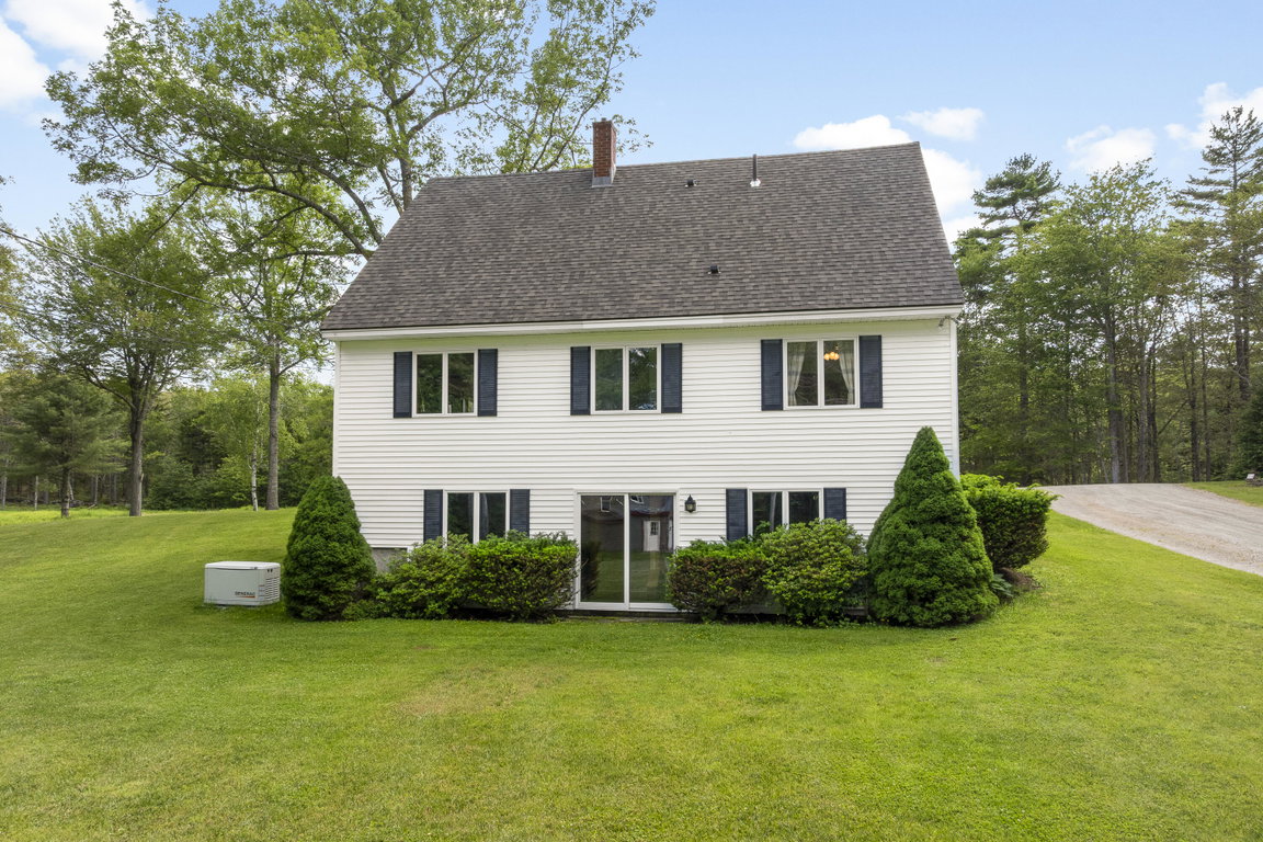 417 Lower Round Pond Road Bristol