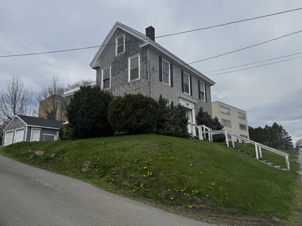 336 Broadway  Bangor