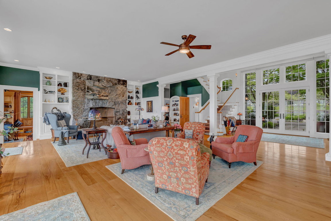 33-web-or-mls-425-seawall-rd 2